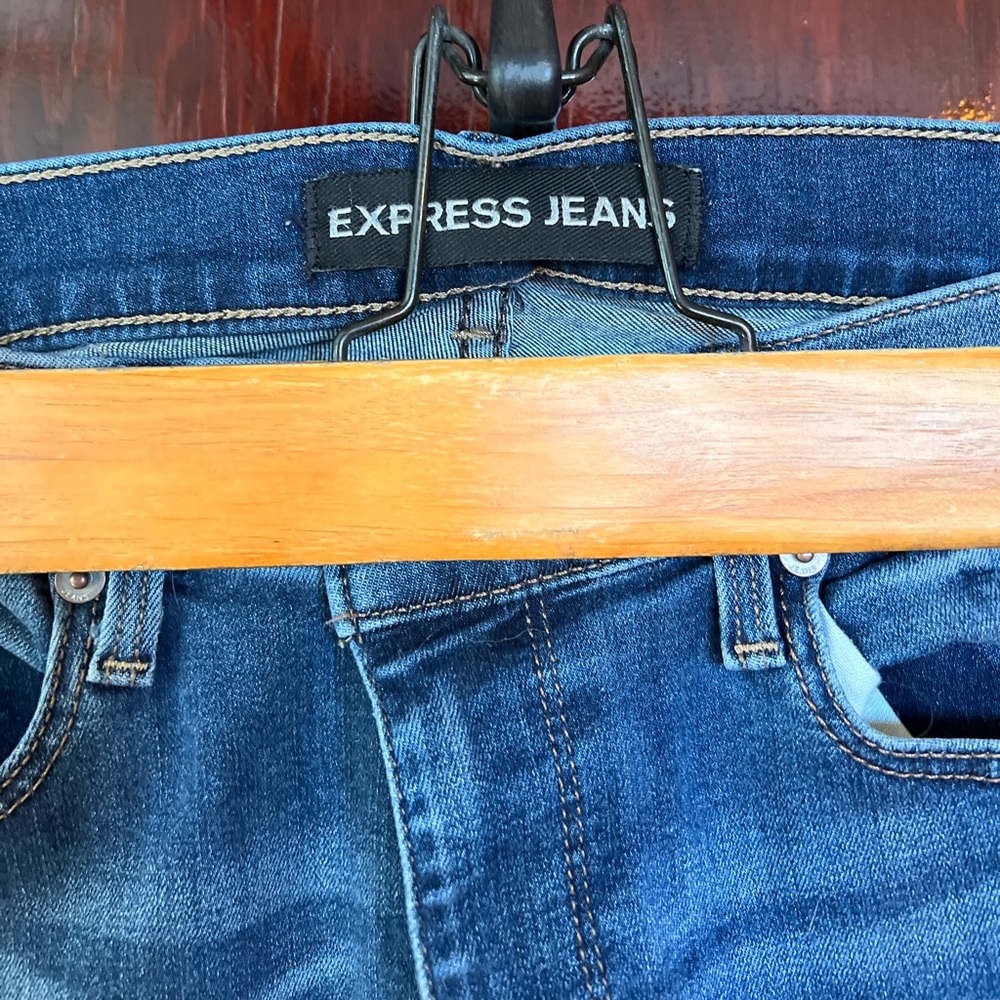 Express Jeans - Picture 2 of 4